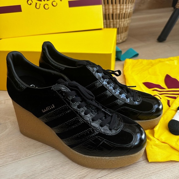 black velvet adidas shoes